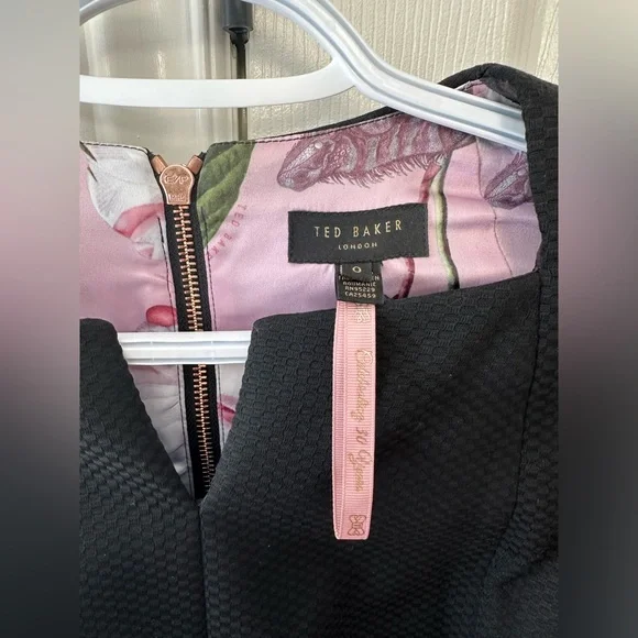 NWOT Ted Baker by London Nadaed Dress 
Size 0 - Picture 4 of 9